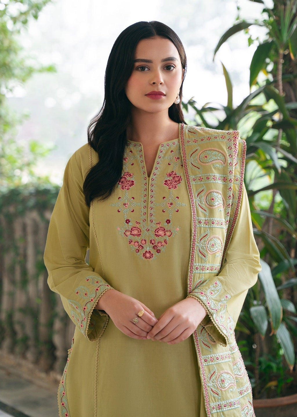 Mannat Eira Women 2pcs