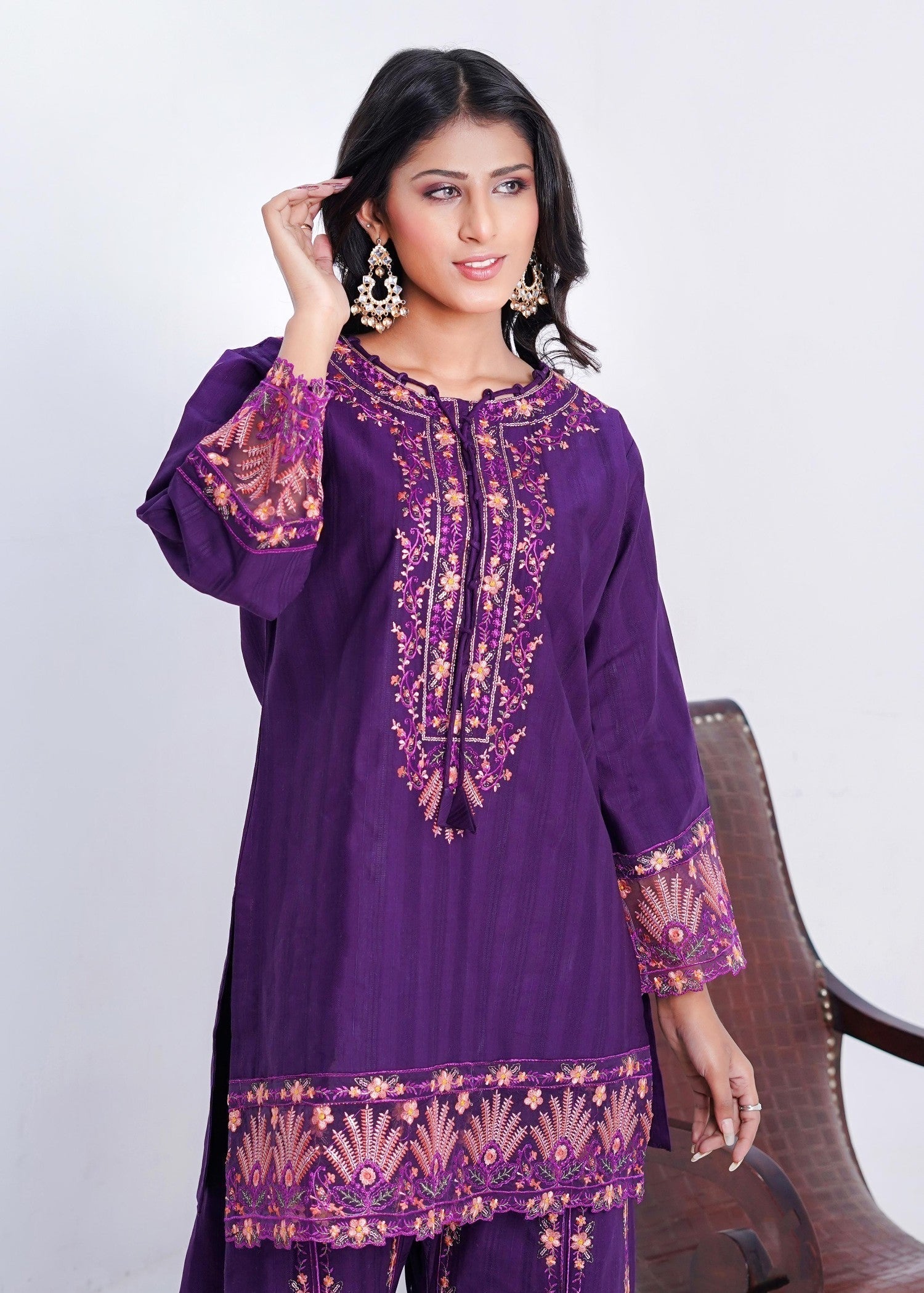 Fatima Noor’s Bi 006 4 Women 3pcs