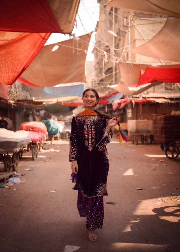 Suits By Sadia Velvet multi duppatta areeba Women 4pcs