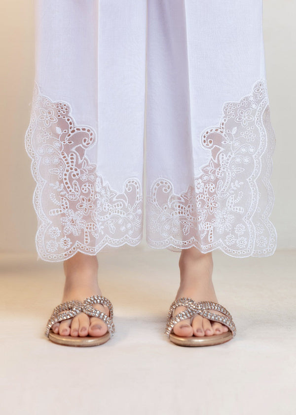 Cinq Apparel Chopped Pants D 9242 White Women 1pcs