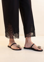 Cinq Apparel Chopped Pants D 9245 Black Women 1pcs