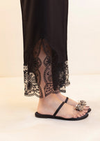 Cinq Apparel Chopped Pants D 9244 Black Women 1pcs