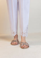 Cinq Apparel Cigarette Pants D 9248 White Women 1pcs