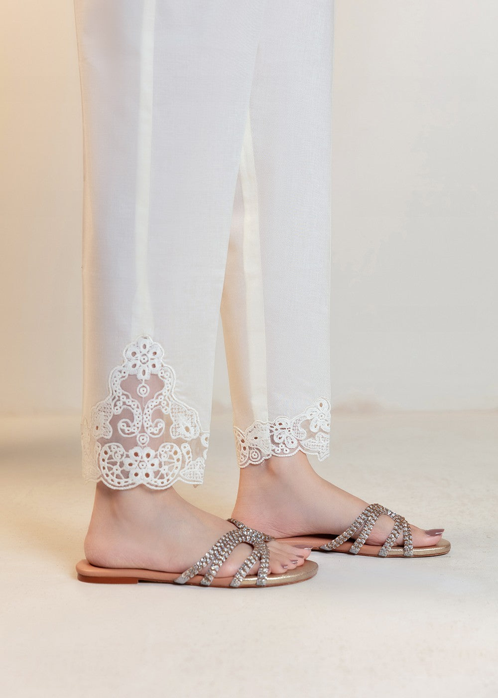 Cinq Apparel Cigarette Pants D 9248 Cream Women 1pcs