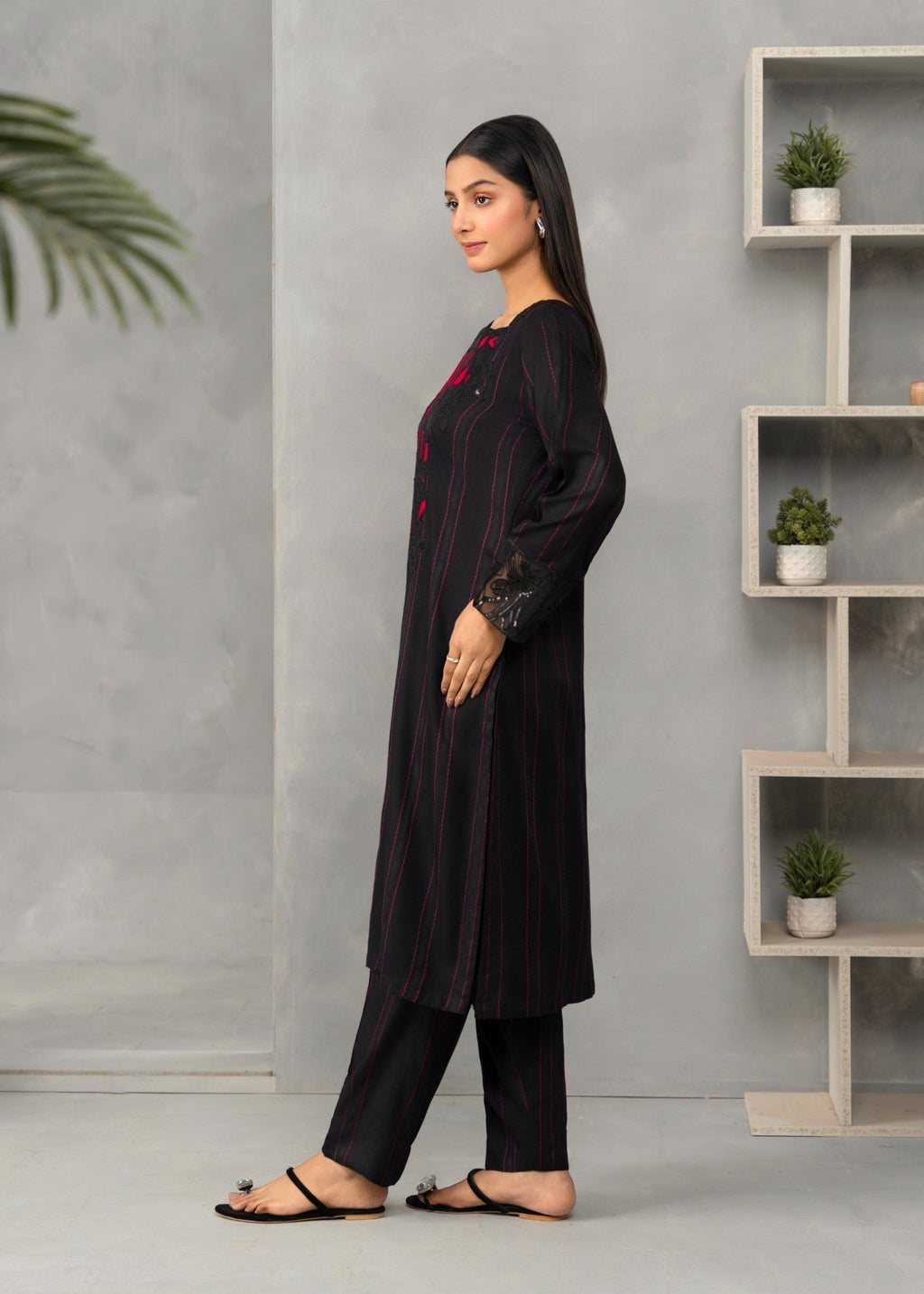 Hoorwani Raano Black Women 2pcs