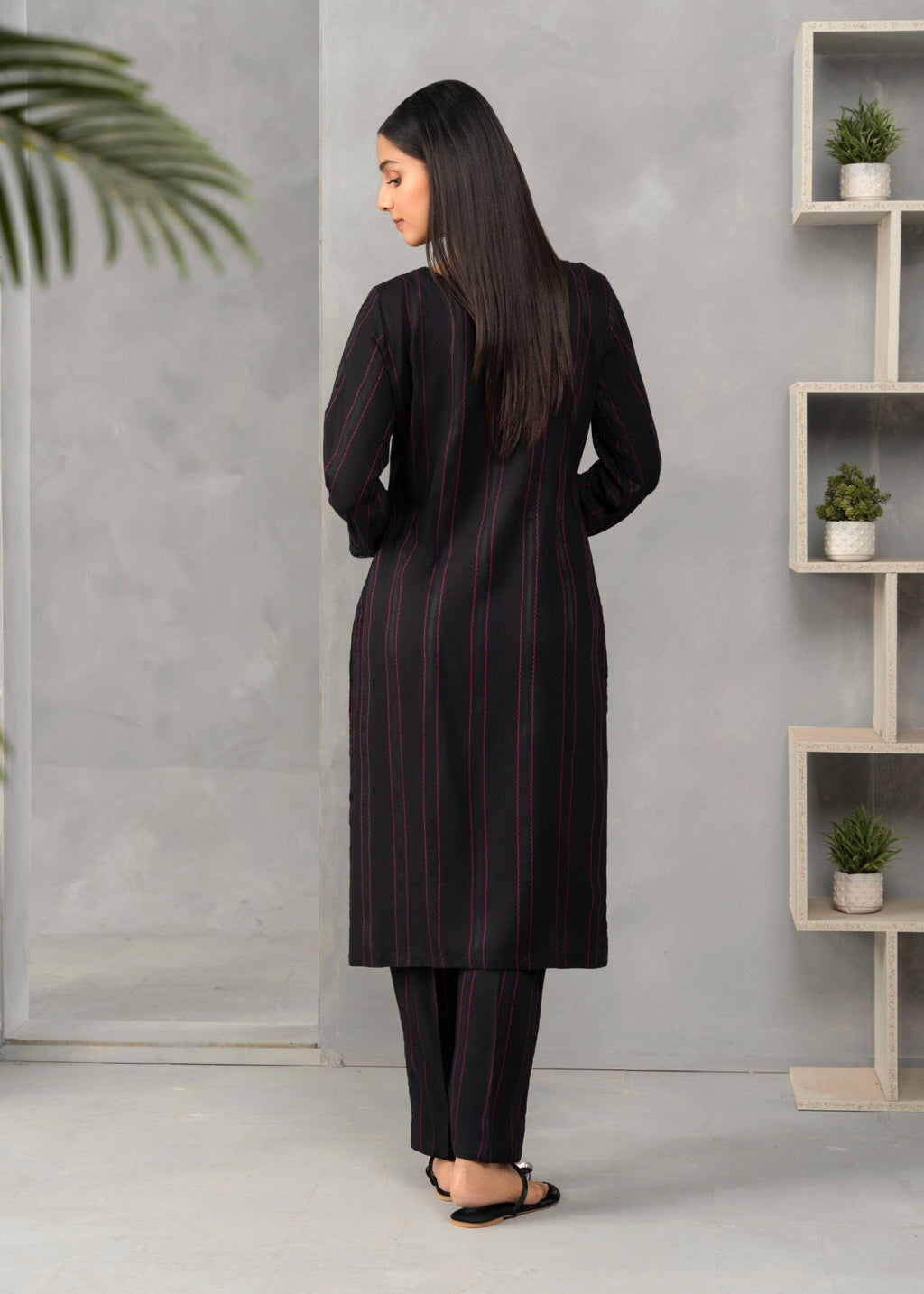 Hoorwani Raano Black Women 2pcs