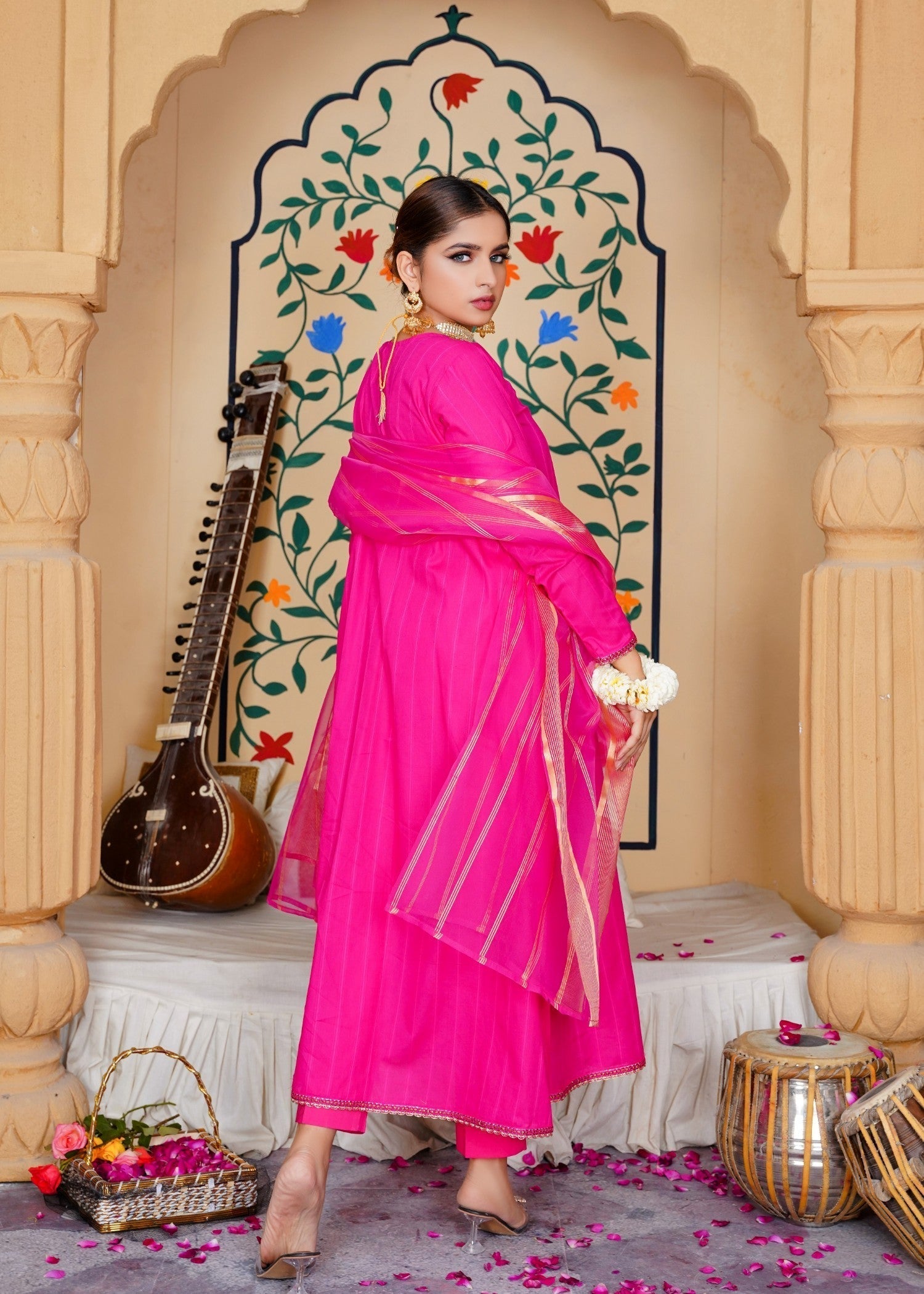 Emeralds Mithaas Women 2pcs