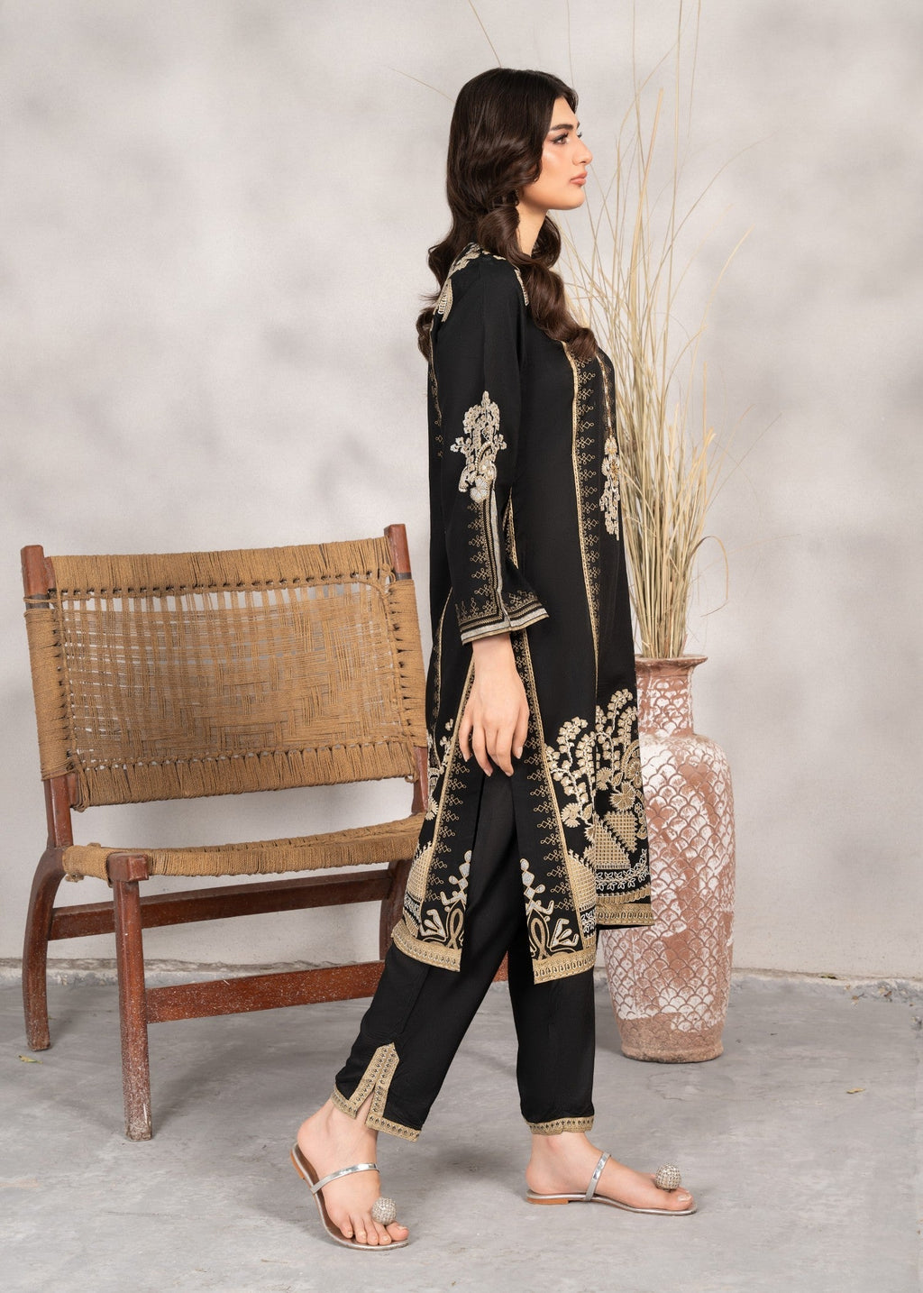 Hoorwani Cottage (Black) Women 2pcs