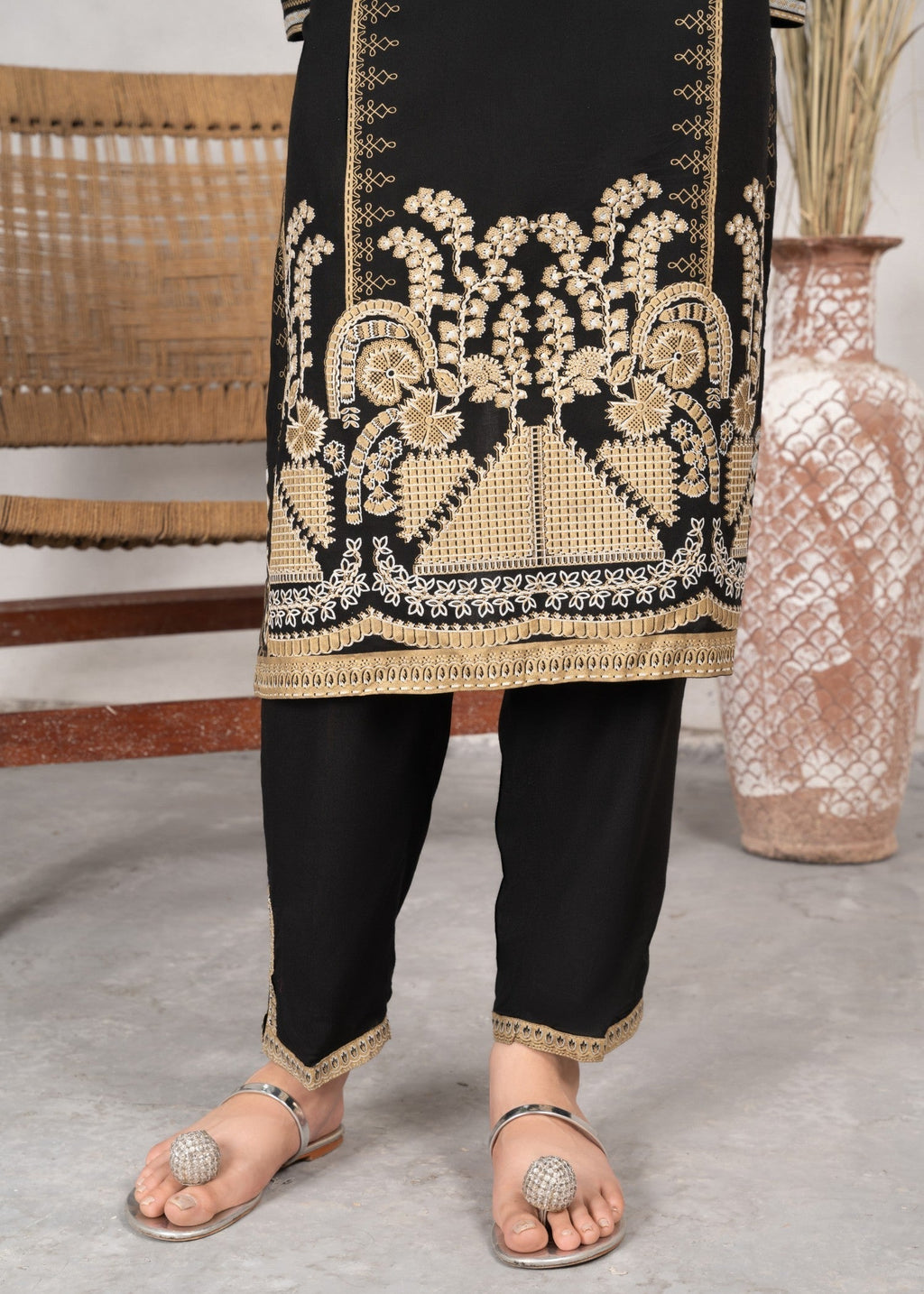 Hoorwani Cottage (Black) Women 2pcs