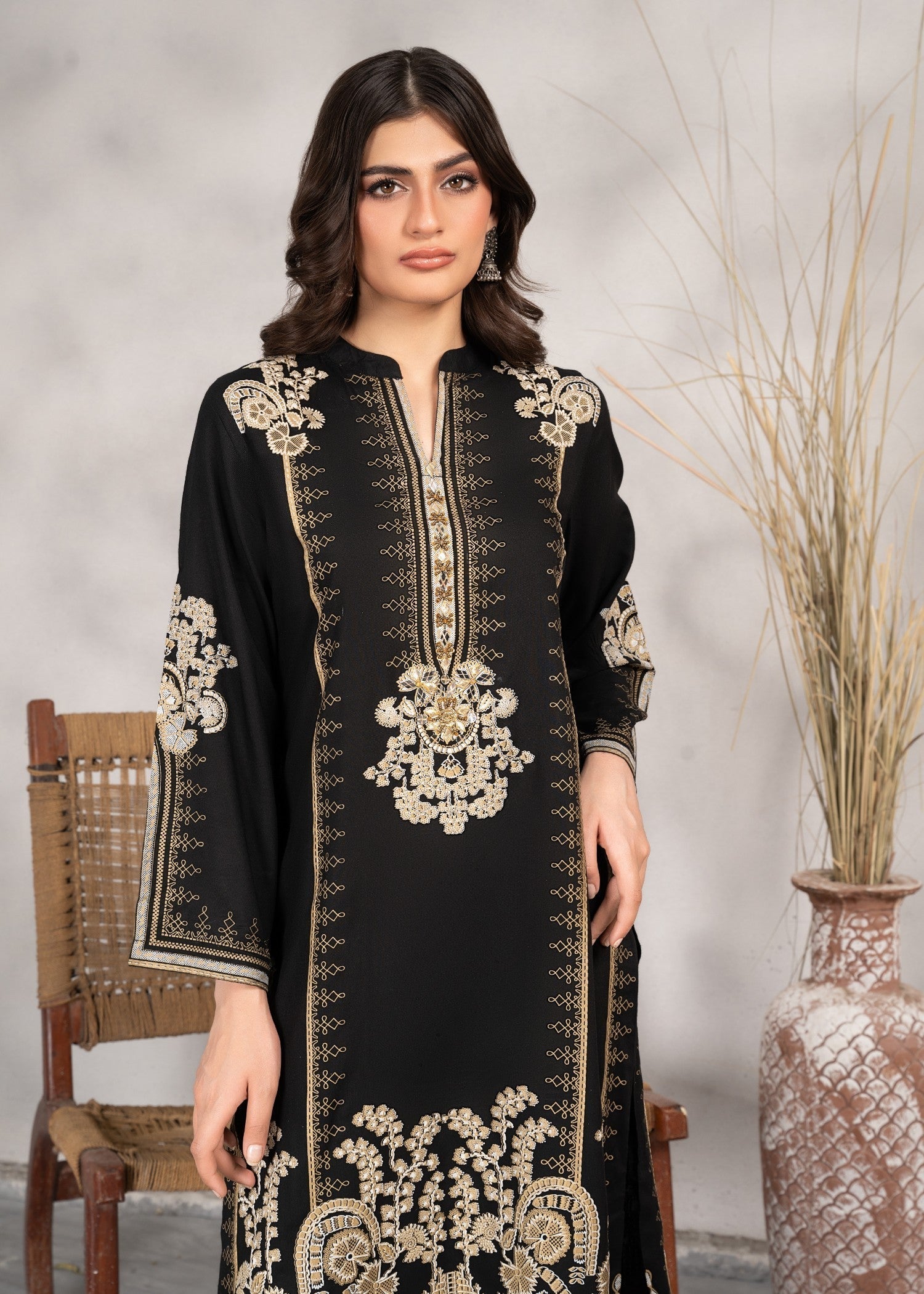 Hoorwani Cottage (Black) Women 2pcs