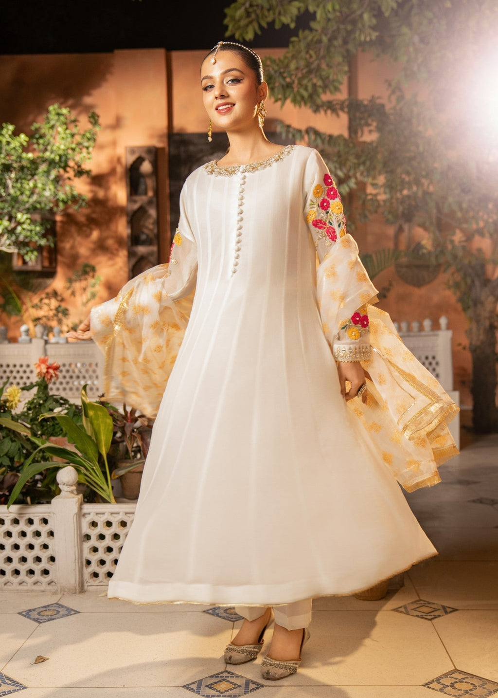 Maira Fashion White Pishwas 18 Women 3pcs