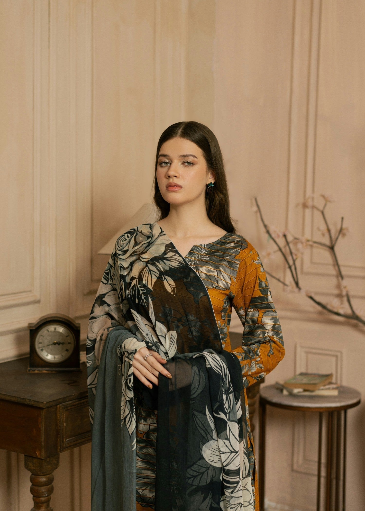 Feathers REVYN Women 3pcs