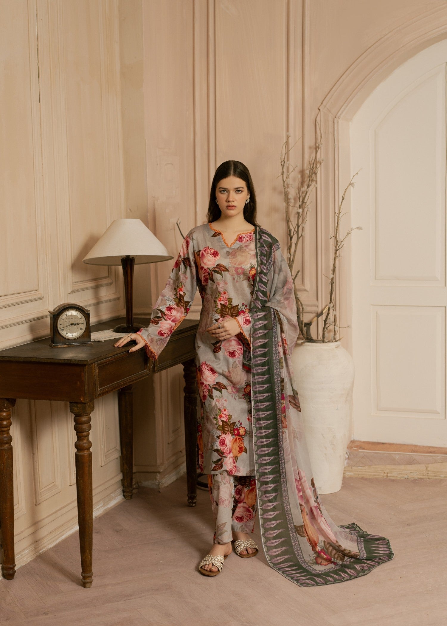 Feathers QAYL Women 3pcs