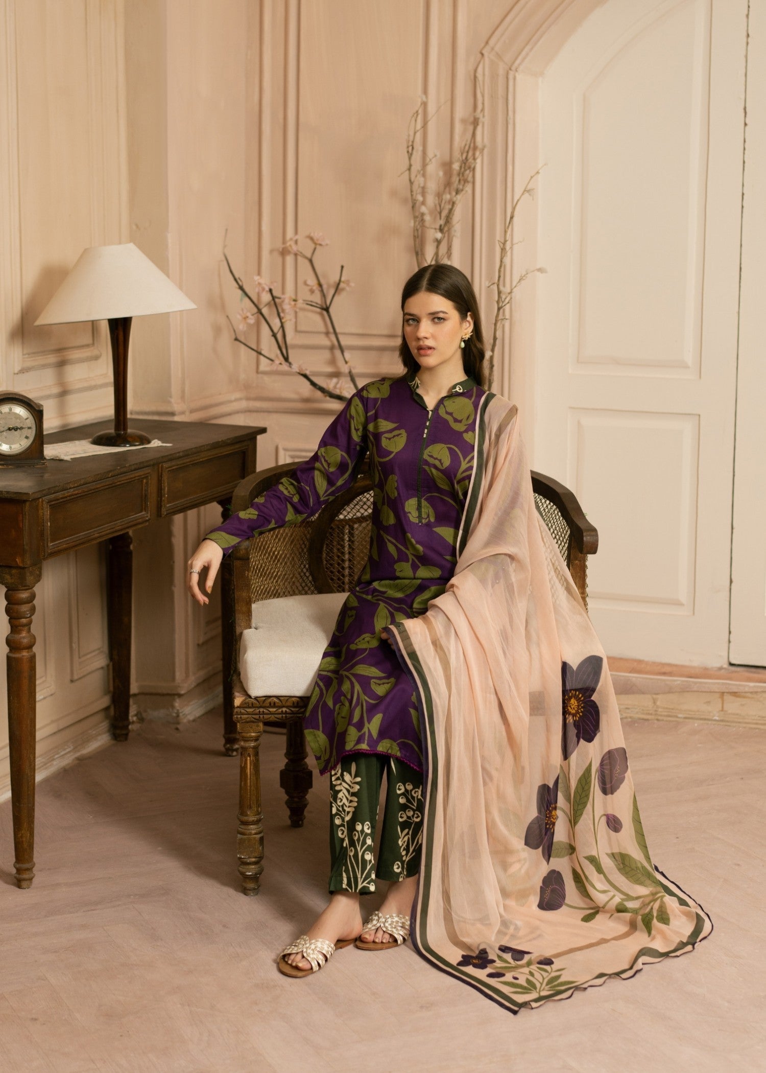 Feathers JISR Women 3pcs
