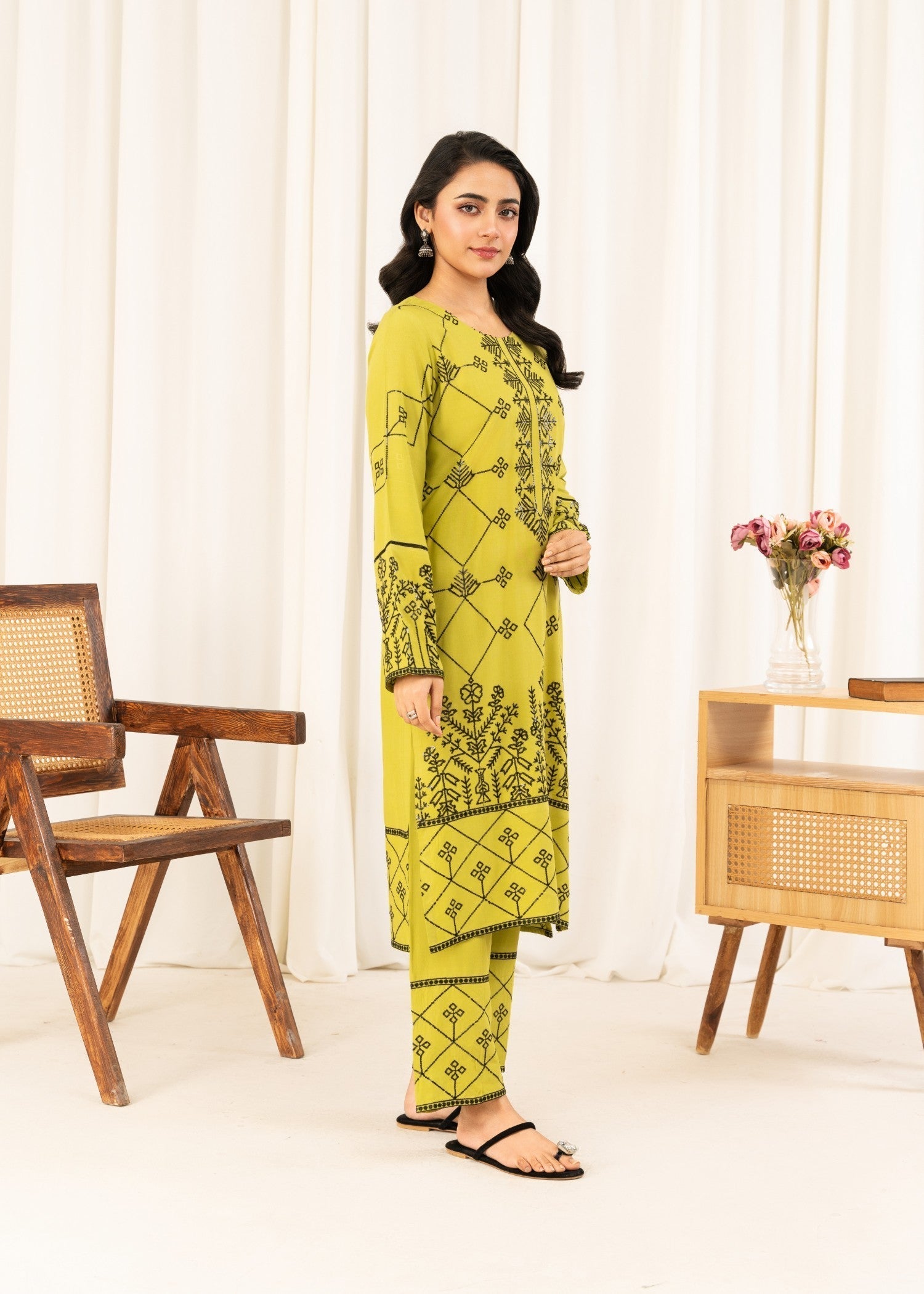 Aster Rang Mahal Women 2pcs