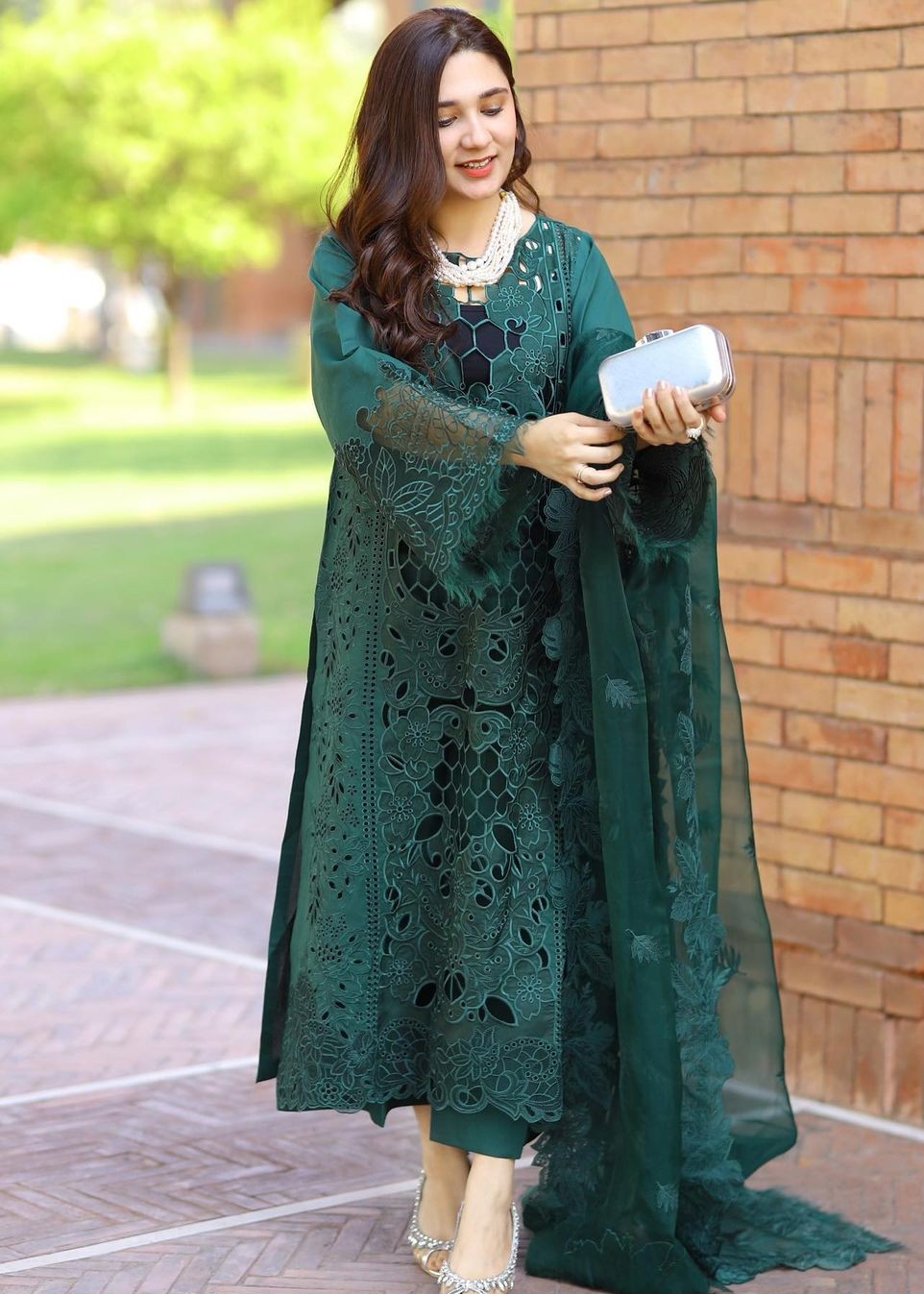 Suits By Sadia Merium bottle green lawn Women 3pcs