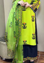 Four Season Boutique PARROT CAPRI Women 3pcs