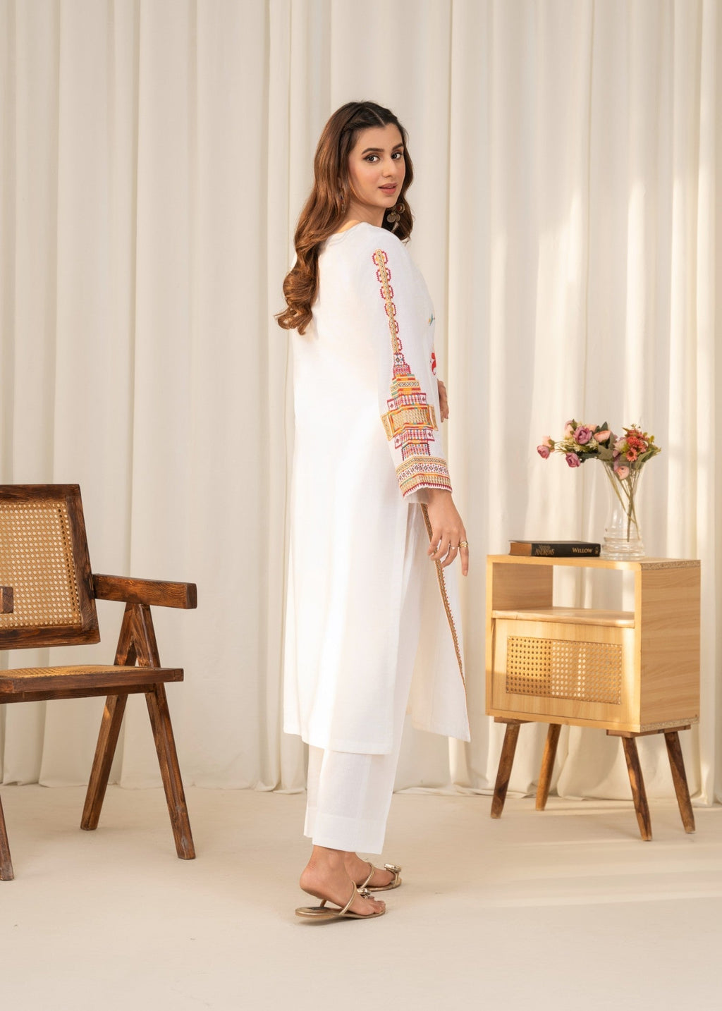 Sahibas By Mirza Urwa White Women 2pcs