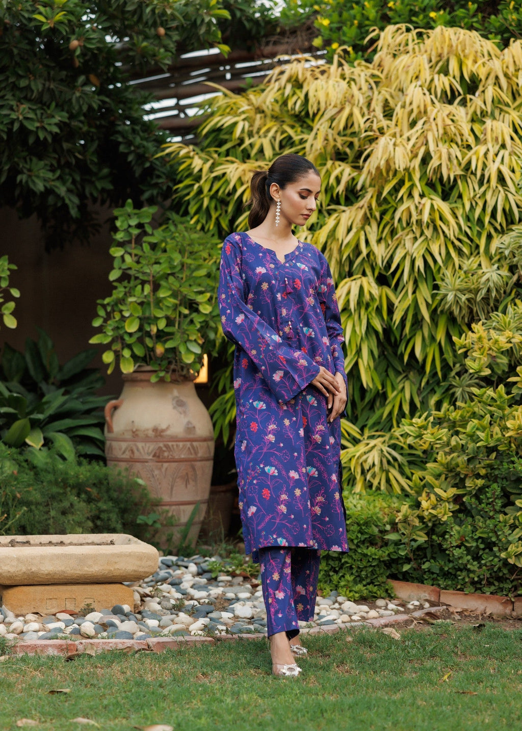 Zarasi Eclipse Blossom Stitched Lawn Suit Women 2pcs