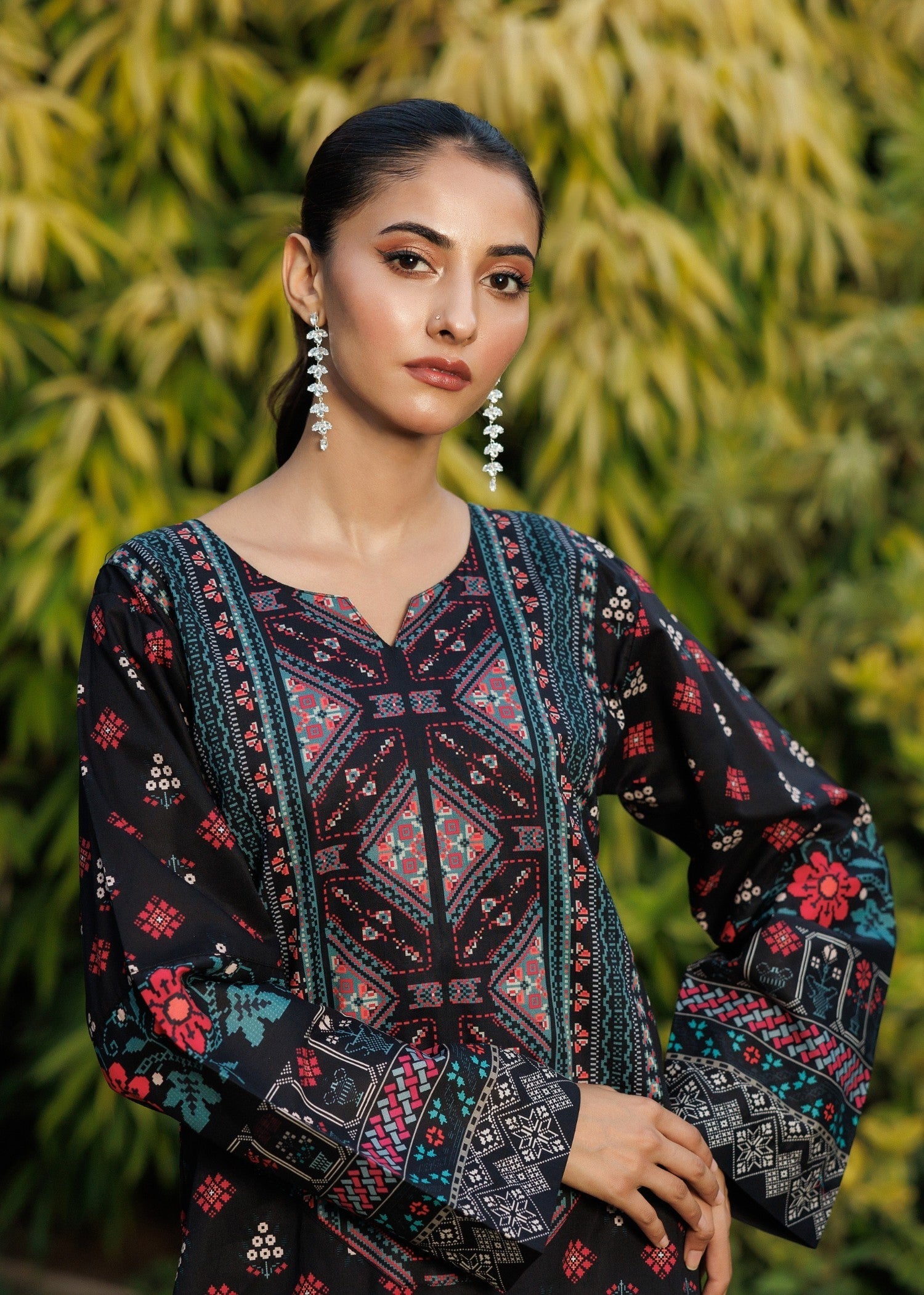 Zarasi Tribal Charm Stitched Lawn Suit Women 2pcs