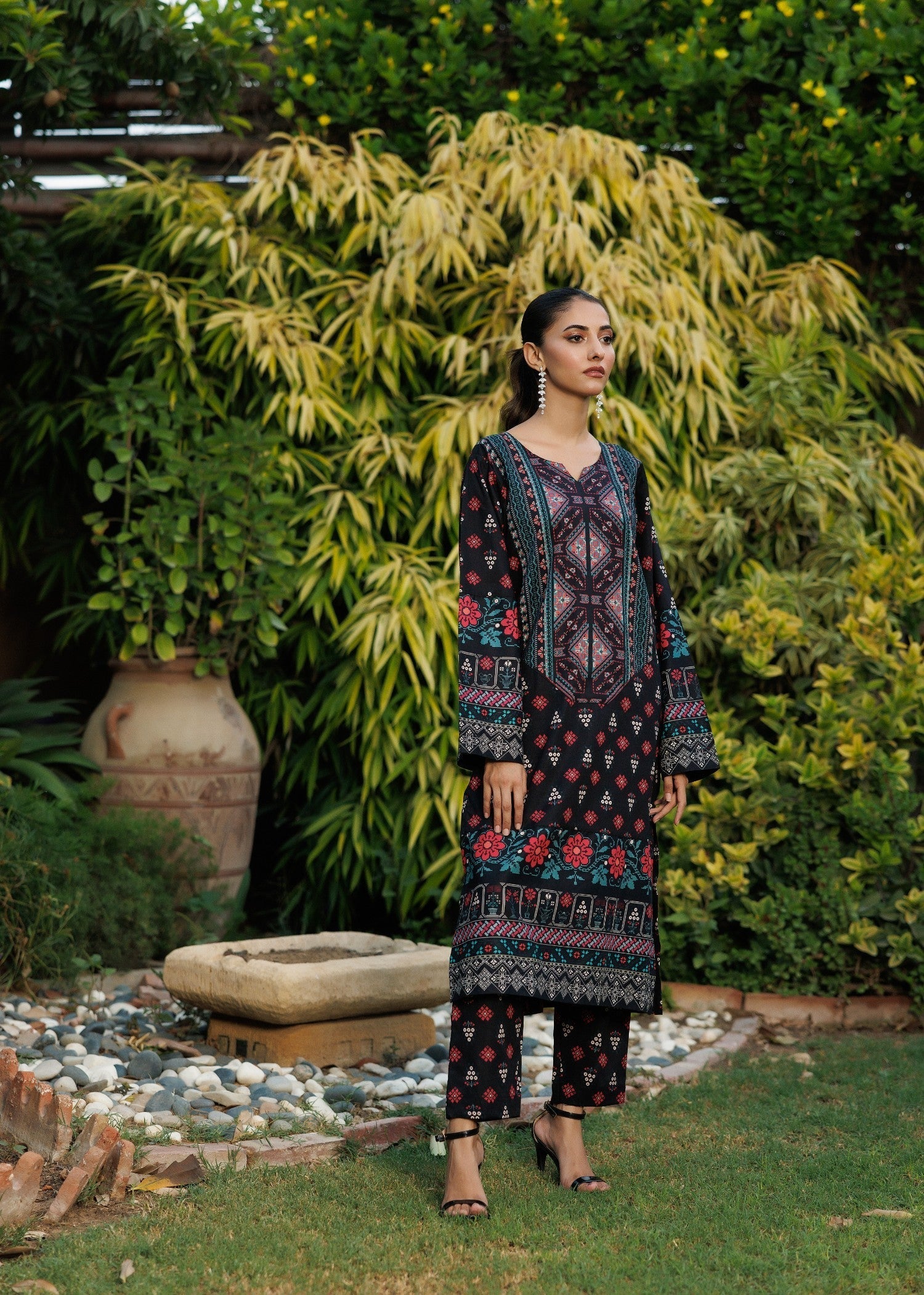 Zarasi Tribal Charm Stitched Lawn Suit Women 2pcs