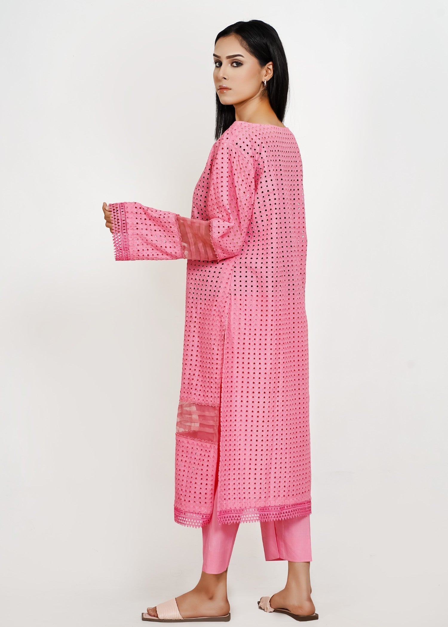 Bint-E-Hussain Chikankari Organza Kurta Set Pink Women 2pcs