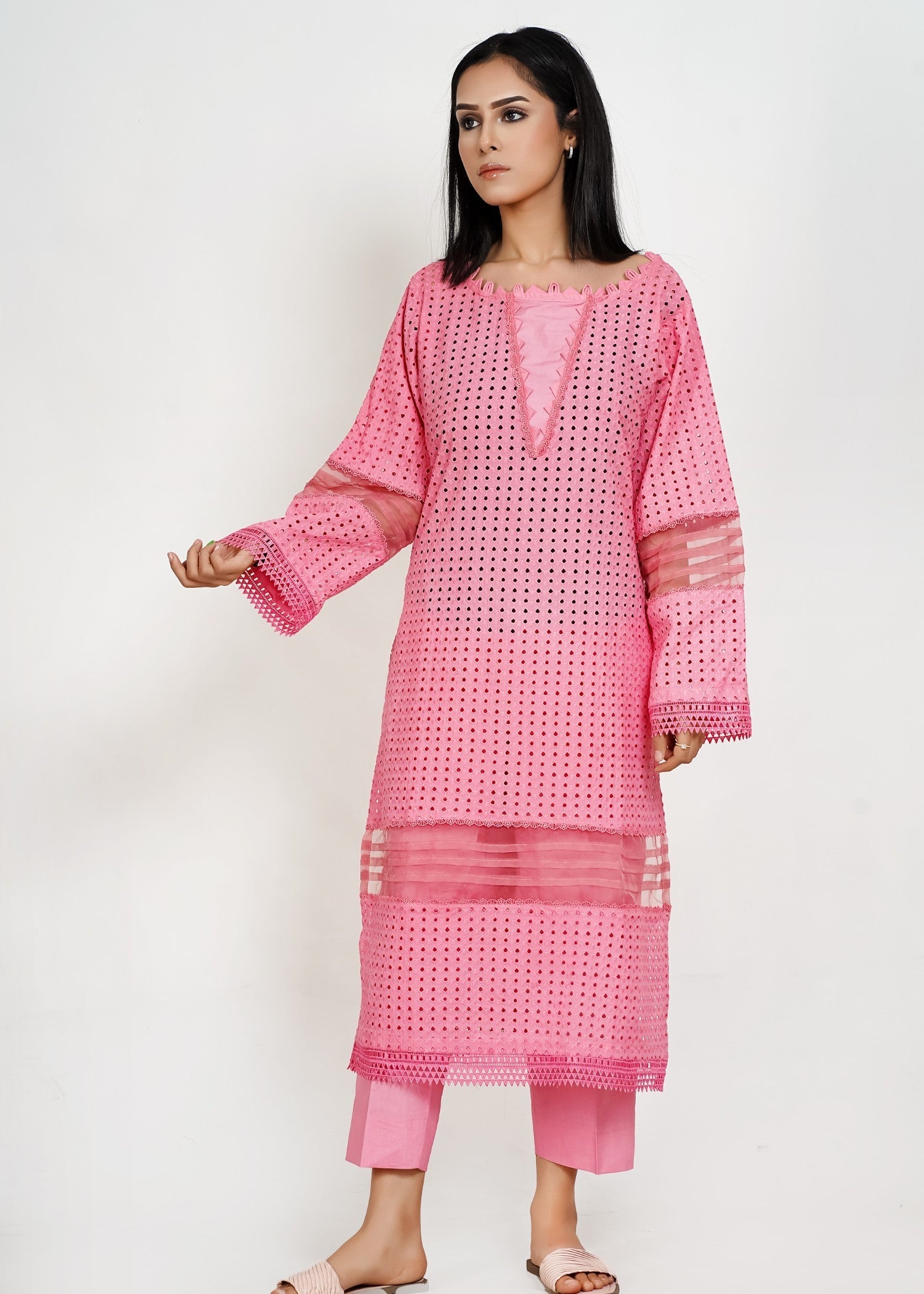 Bint-E-Hussain Chikankari Organza Kurta Set Pink Women 2pcs