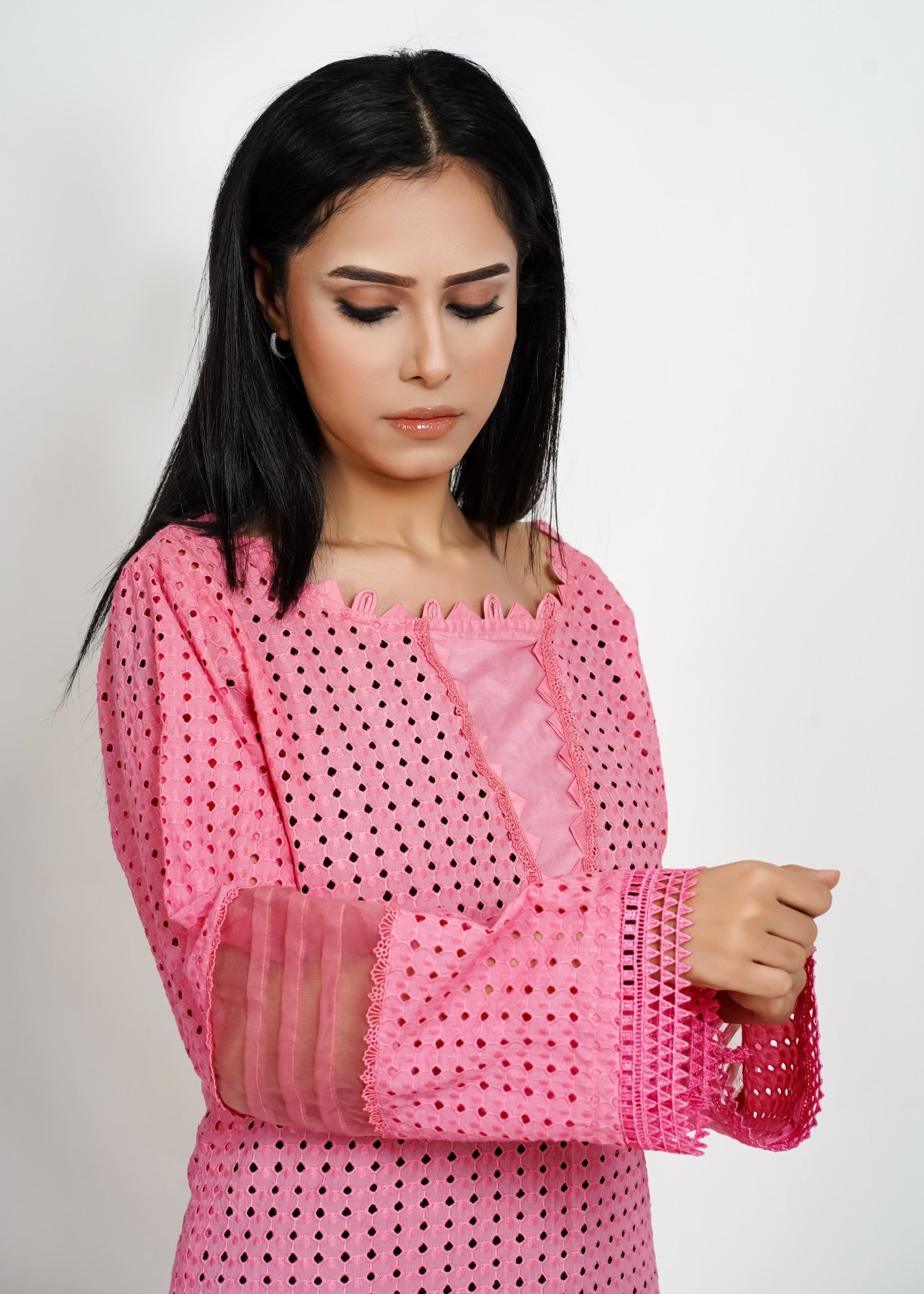 Bint-E-Hussain Chikankari Organza Kurta Set Pink Women 2pcs
