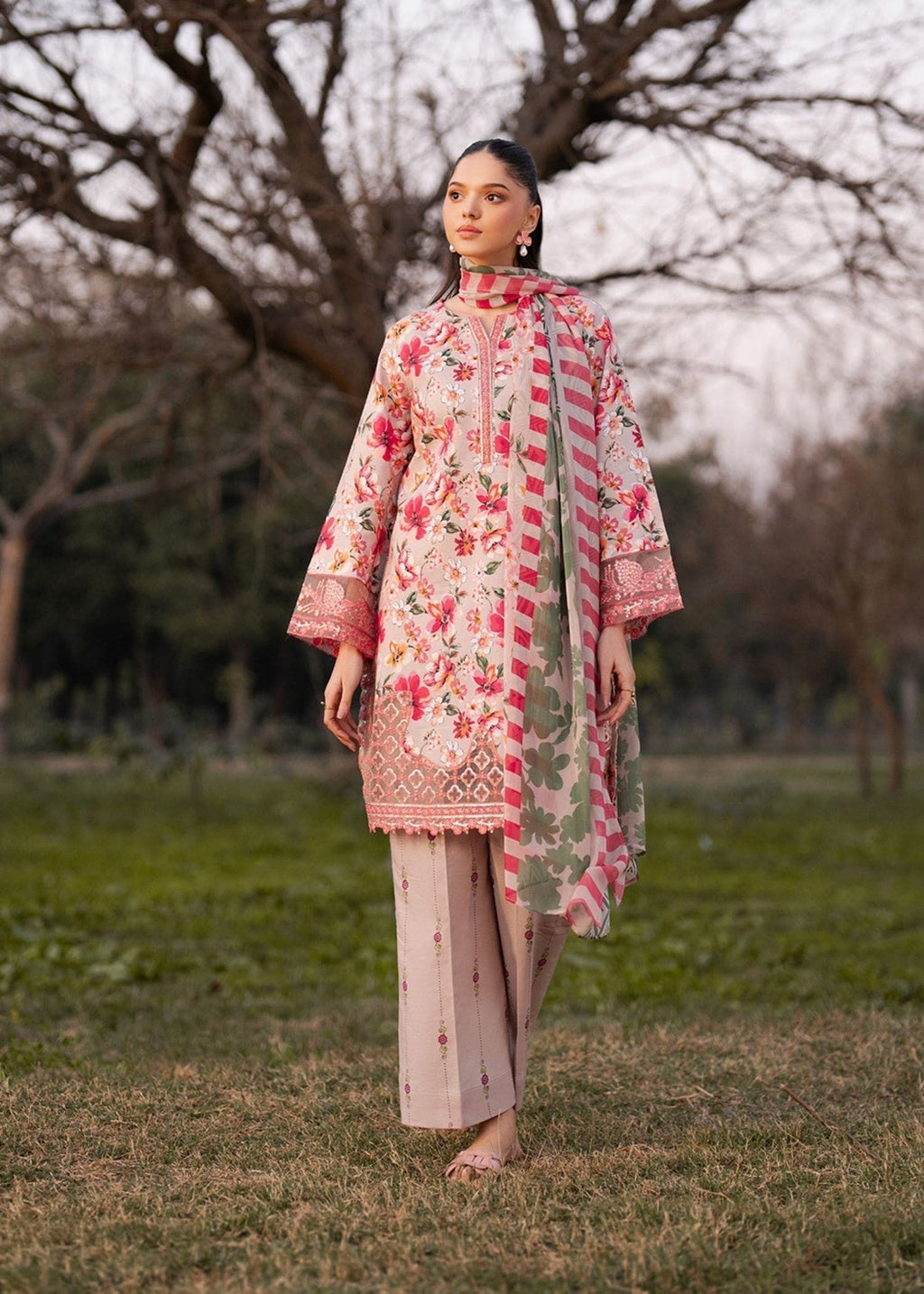 Garnet Clothing Omari Women 2pcs