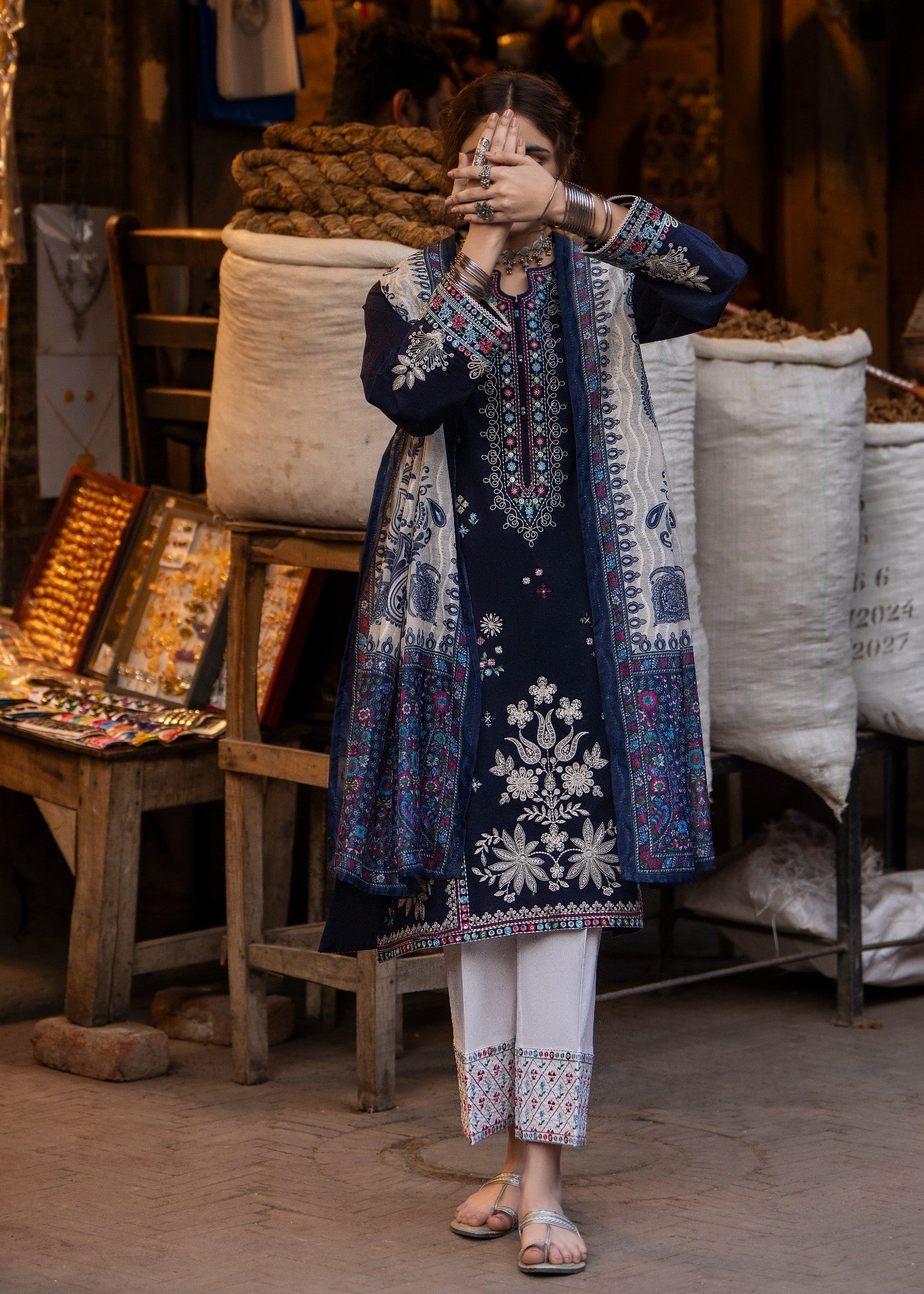 Casual Lite Bazaar D13 Women 3pcs