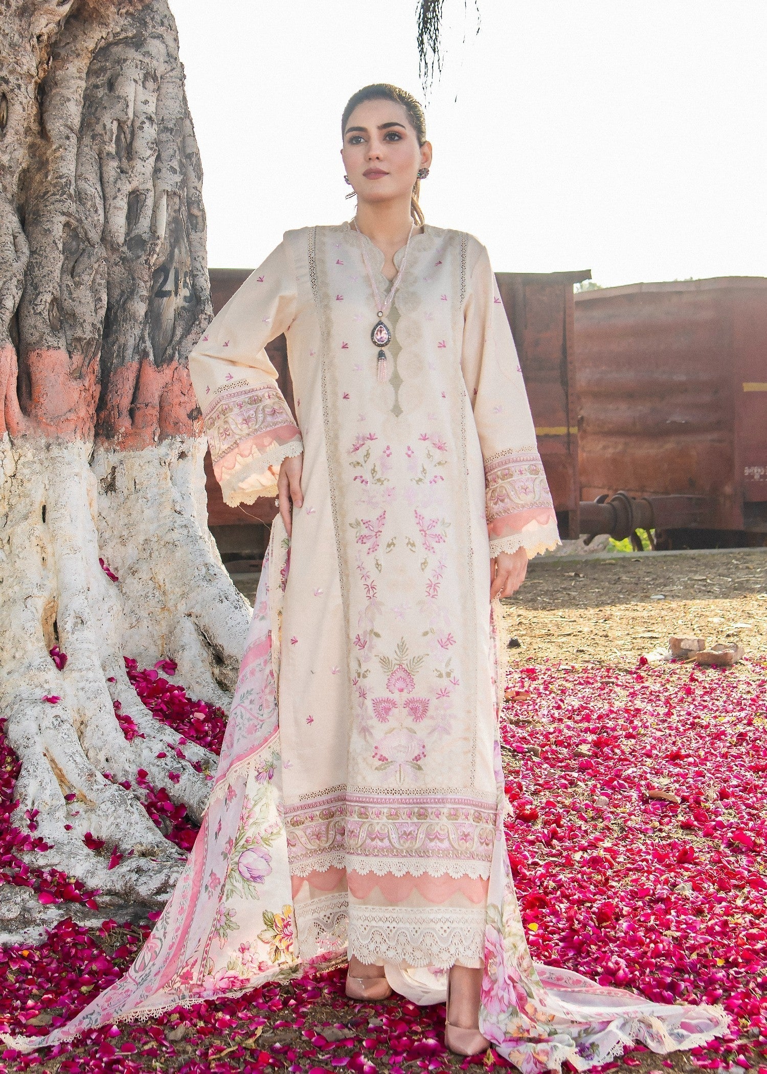 Chandan Nagri MARAL OFFWHITE Women 3pcs