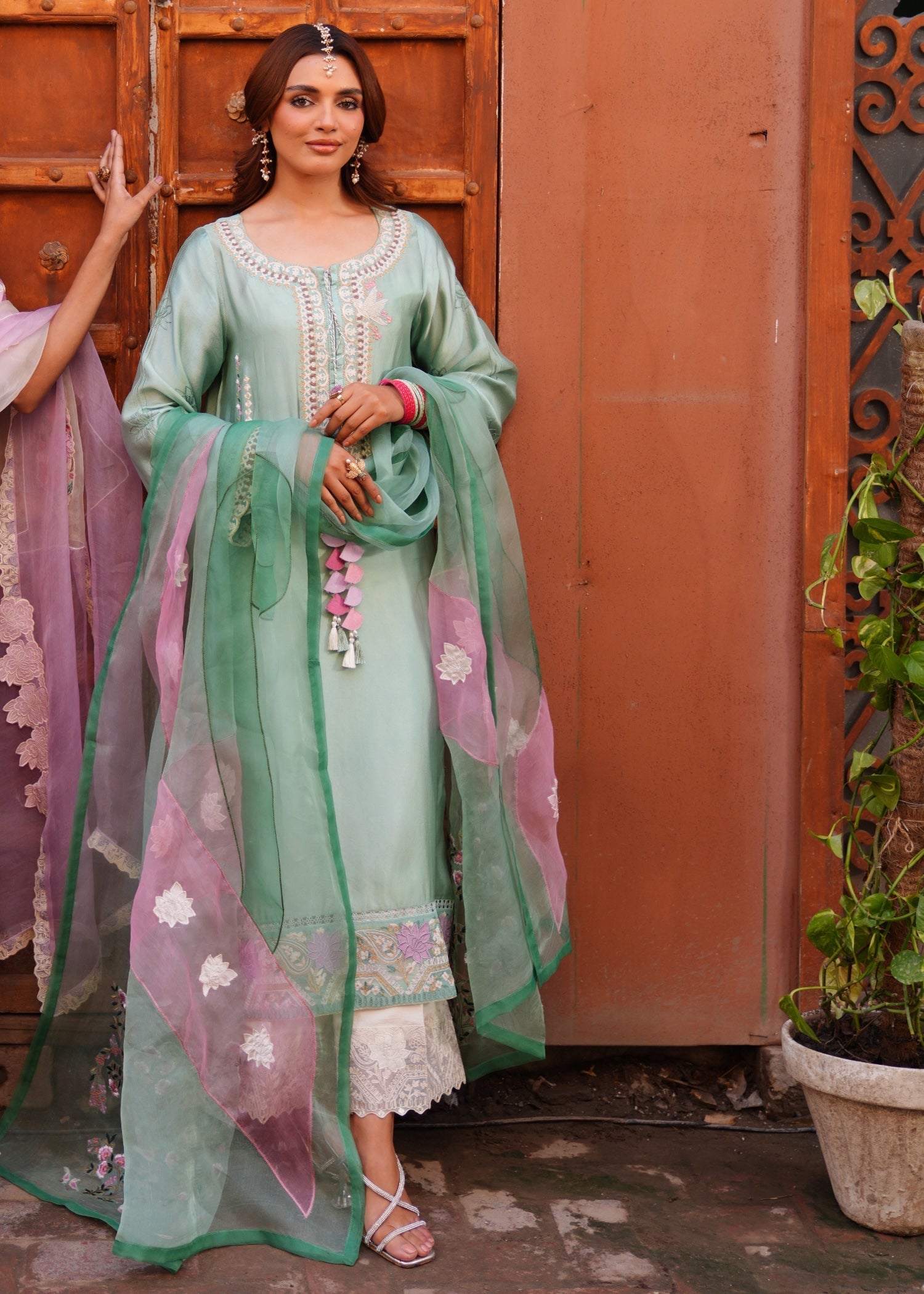 Muntaha By Shanzay Niyara Women 3pcs