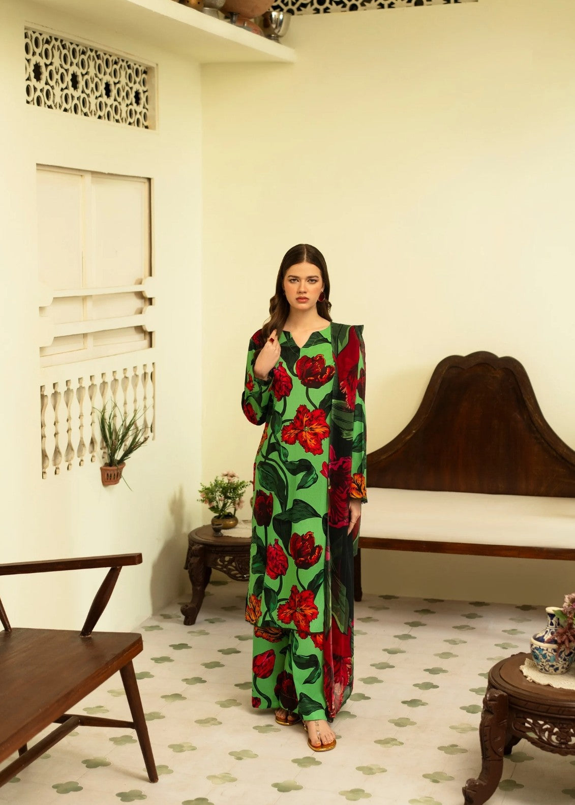 Feathers NURELLE Women 3pcs