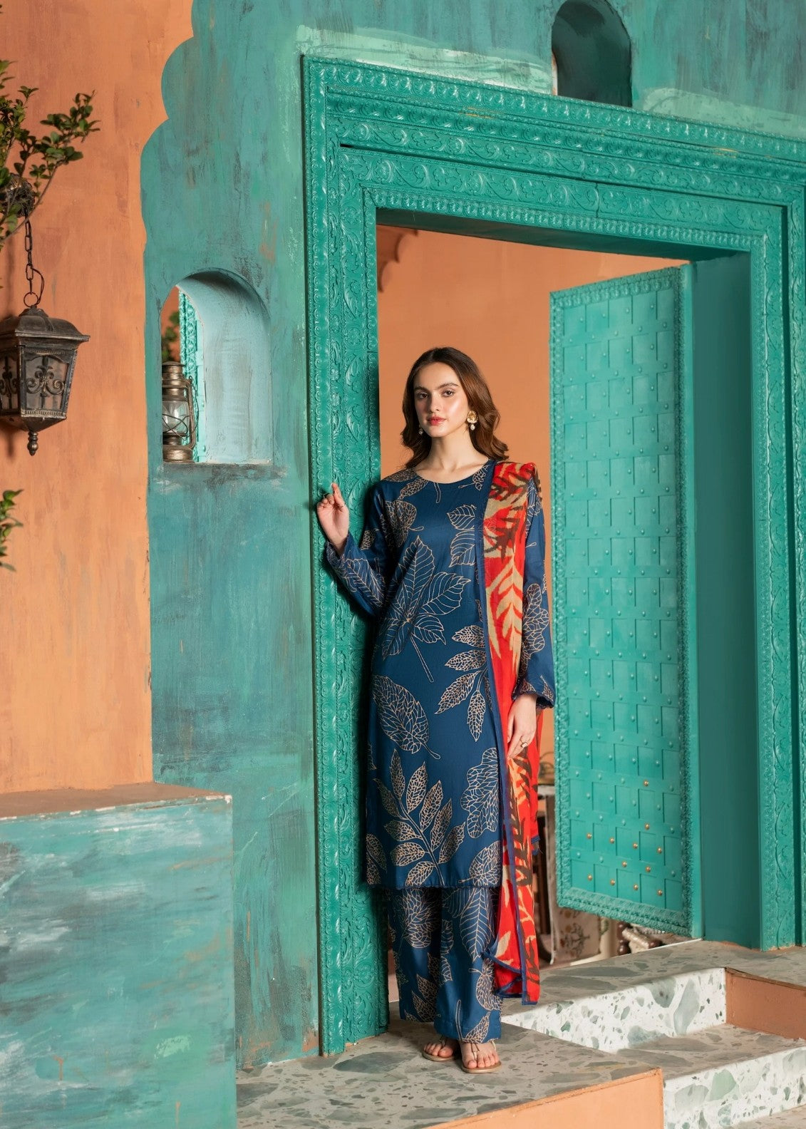 Feathers VEORA Women 3pcs