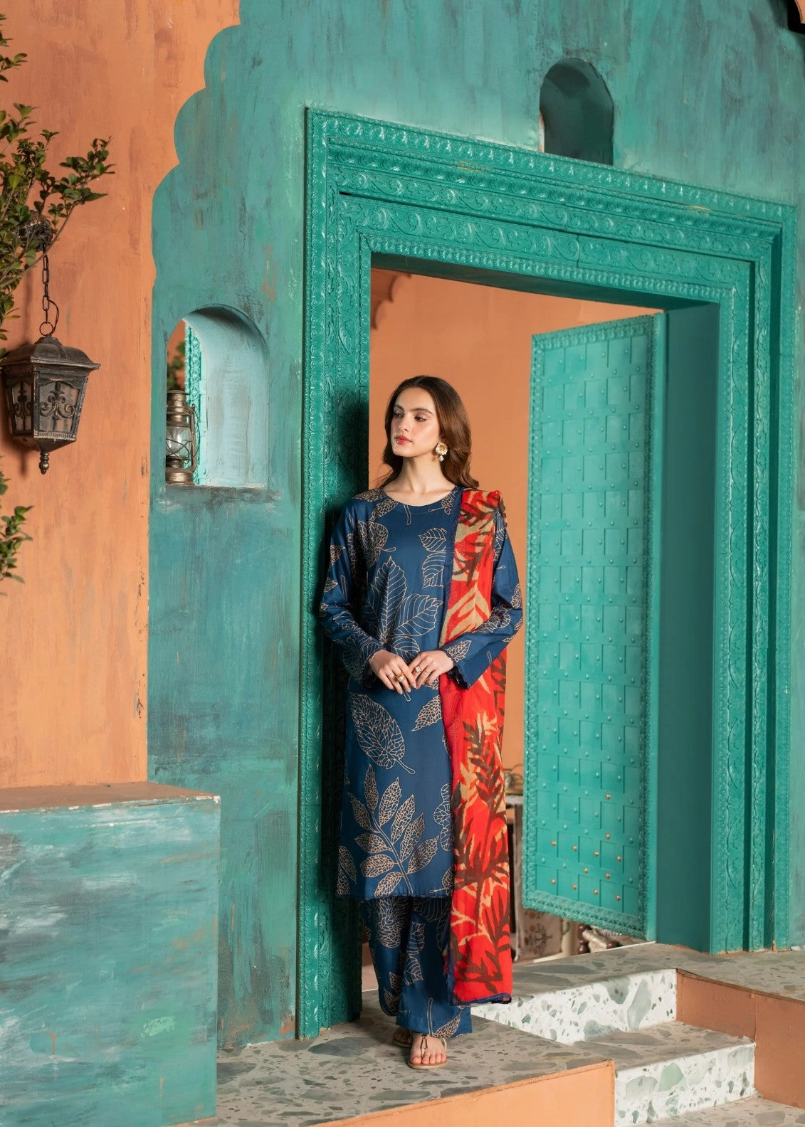 Feathers VEORA Women 3pcs