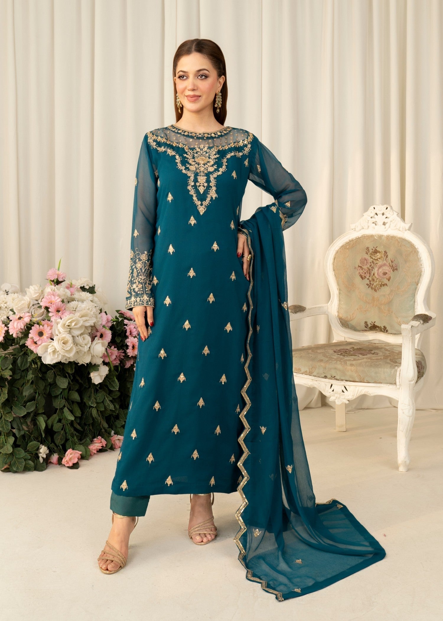 Agha Jaan Myra Women 3pcs