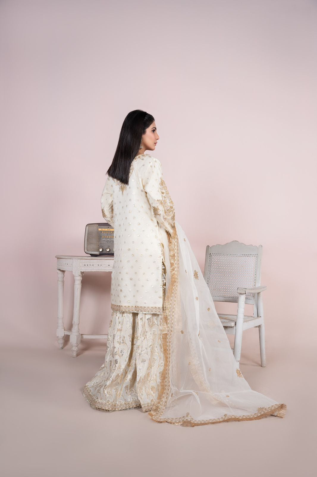 Sara Jahan White Crown Women 3pcs