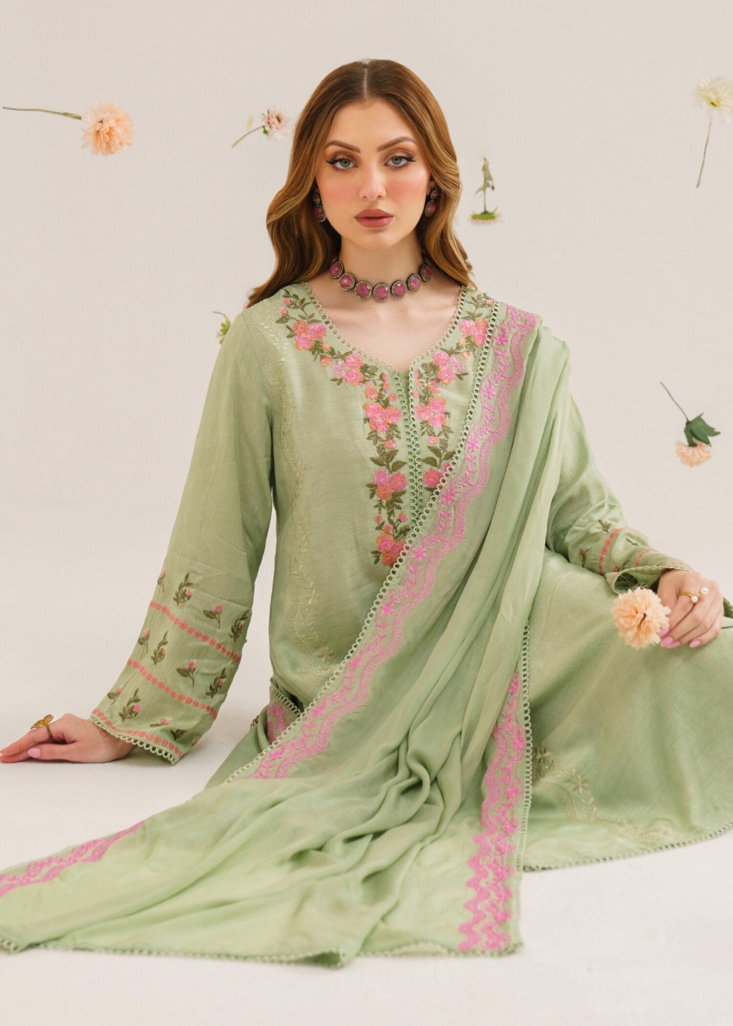 Garnet Clothing Halah Women 2pcs