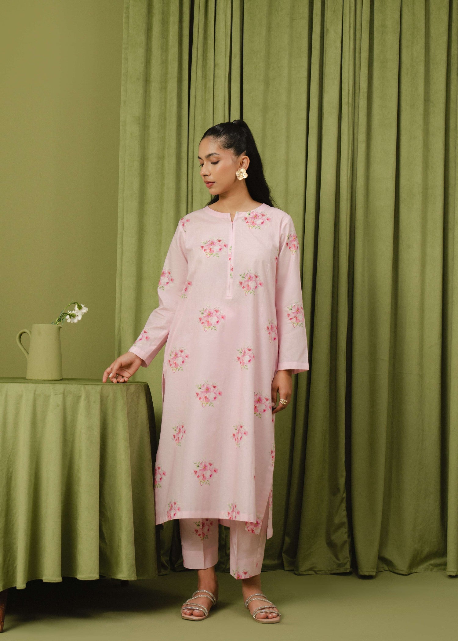 Buzzazi Baby Pink Printed Suit Women 2pcs