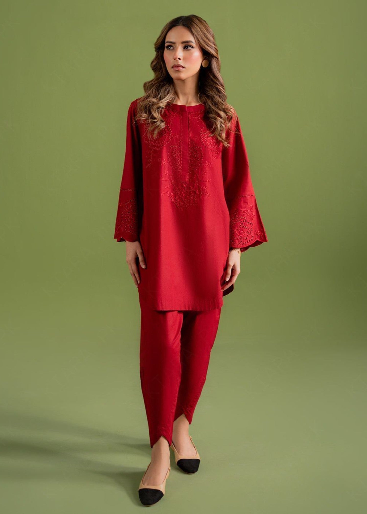 Kiara ROUGE Embroidered Set Women 2pcs