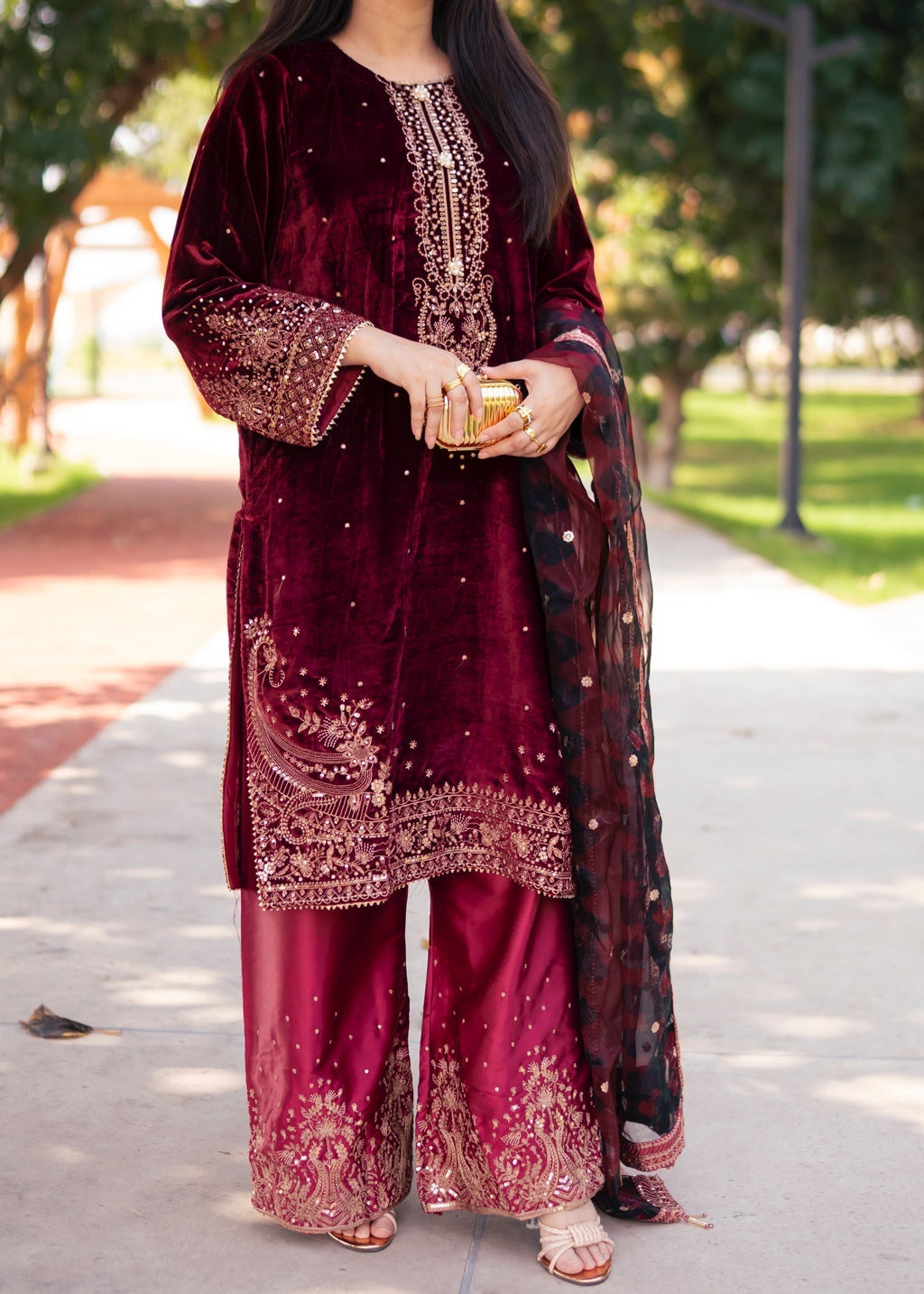 Suits By Sadia Velvet maroon nimra Women 3pcs
