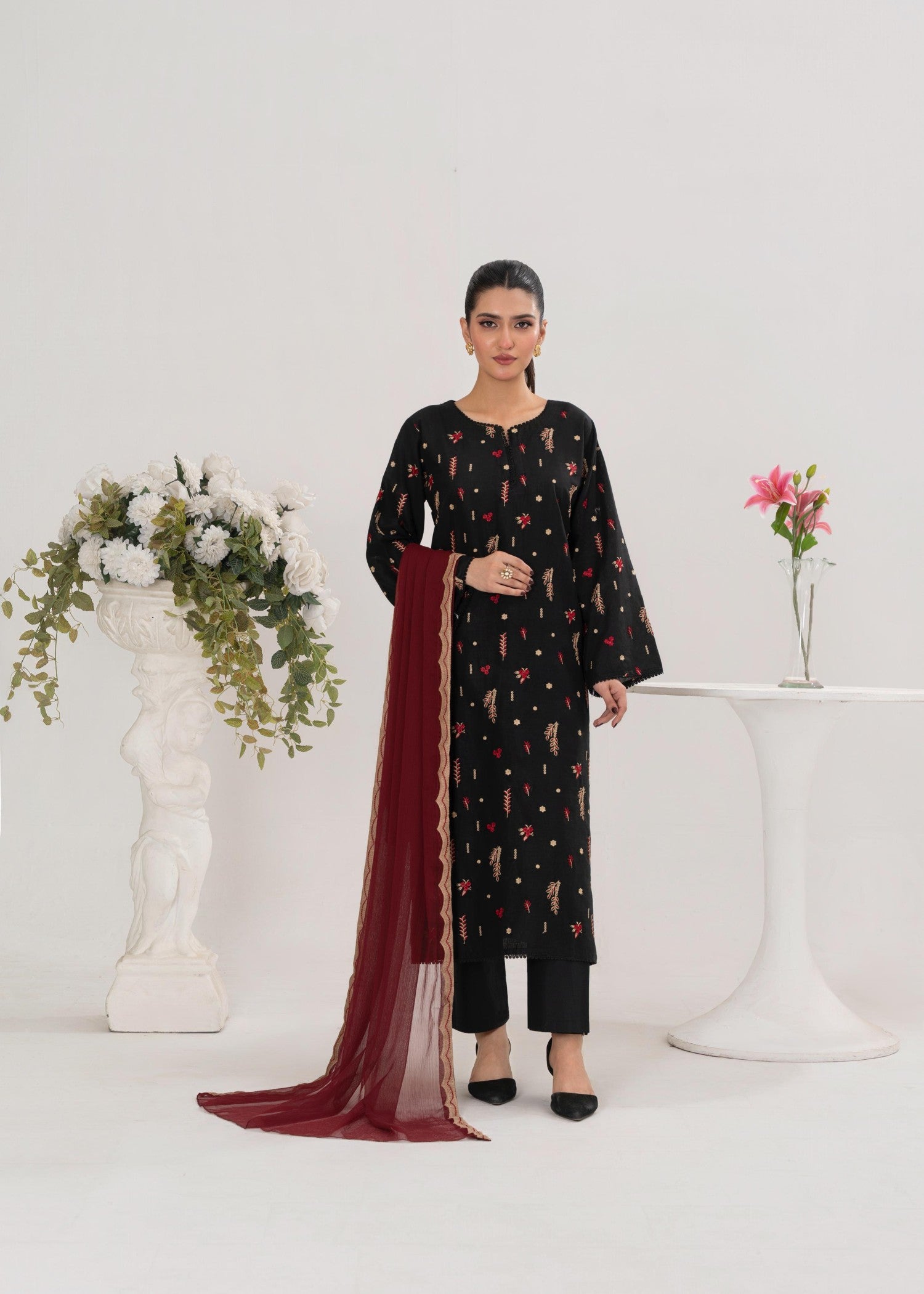 Stylish Collection DREAM EMBROIDERED Women 3pcs