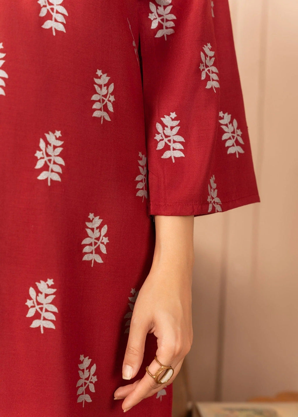 Chaudhary Arts Saleha mahroon printed Women 2pcs