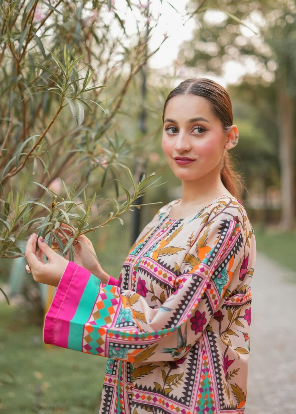 Midway Arts Lvory Women 2pcs