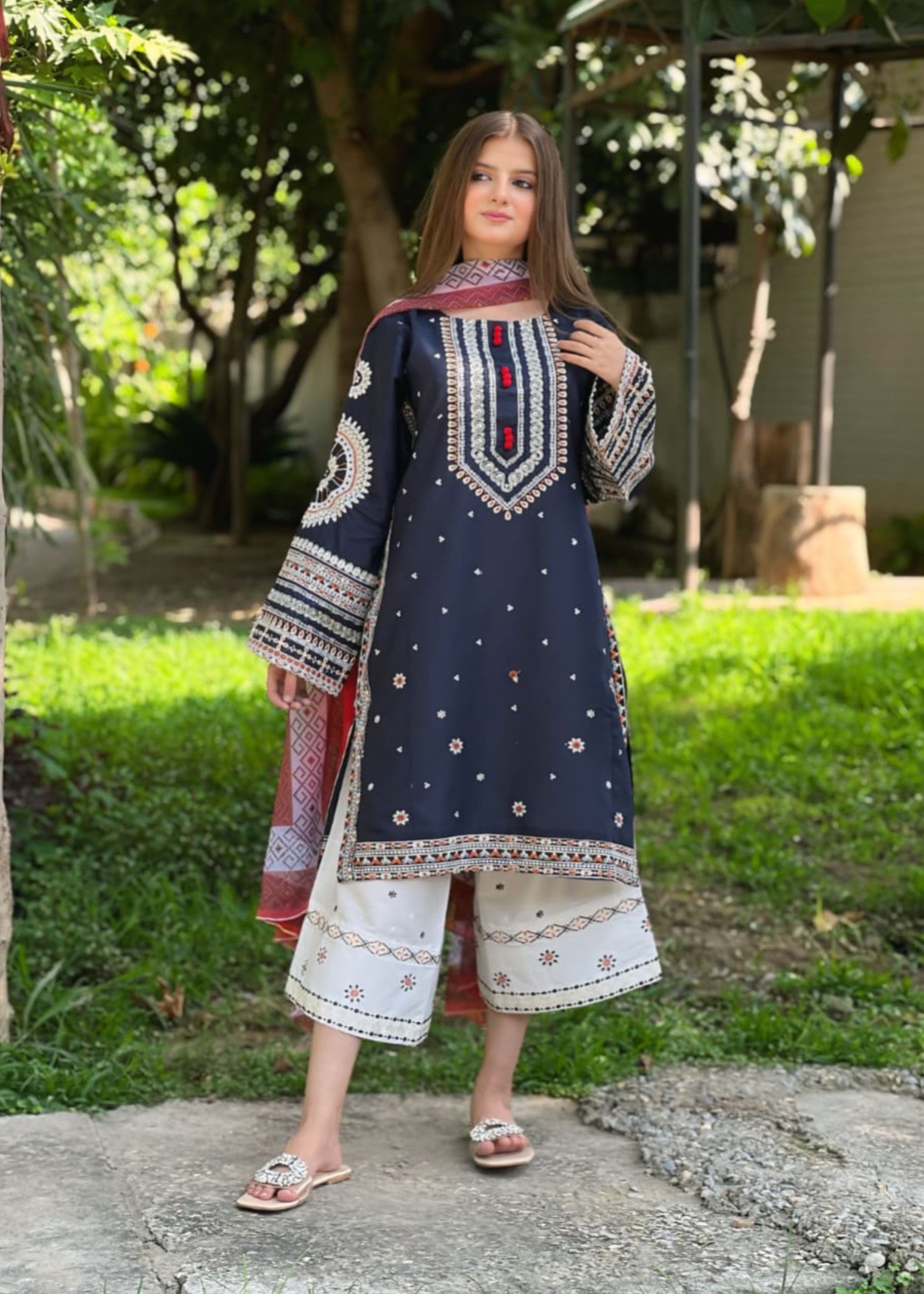 Tehzeeb Libas LARA EMBROIDERY Women 3pcs