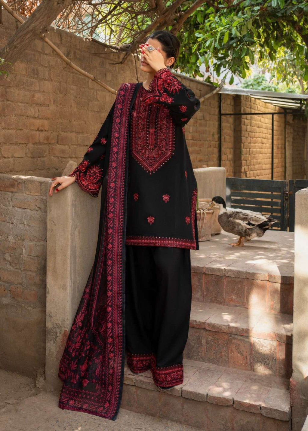 Rosyribbons Ember Dusk Stitched Women 3pcs