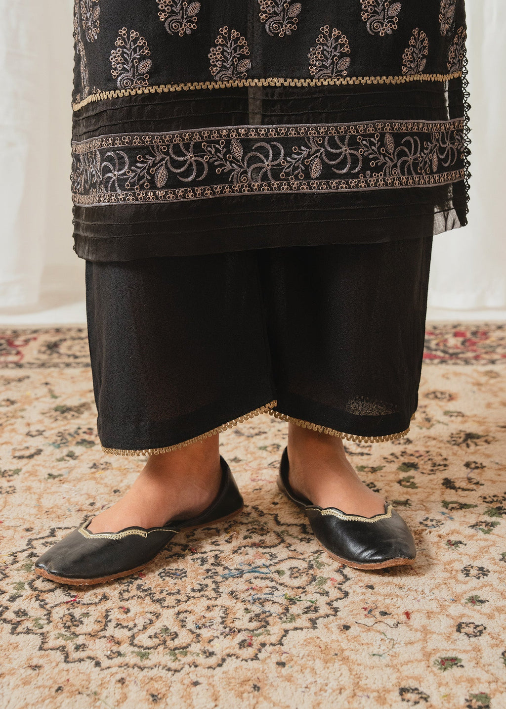 Zoya&Zafar Sundar Saffron Women 3pcs