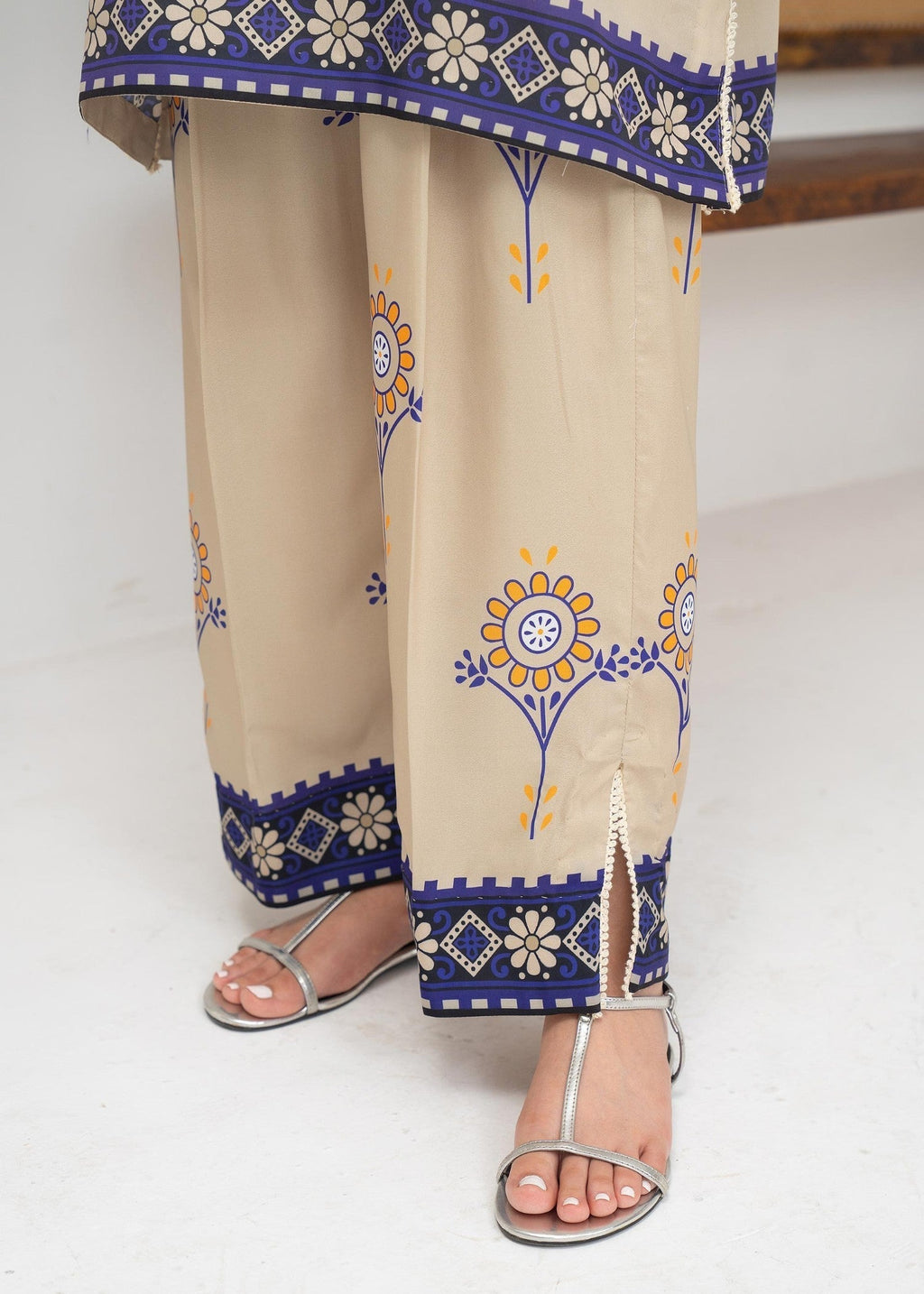 Panache Apparel Zyric Women 2pcs