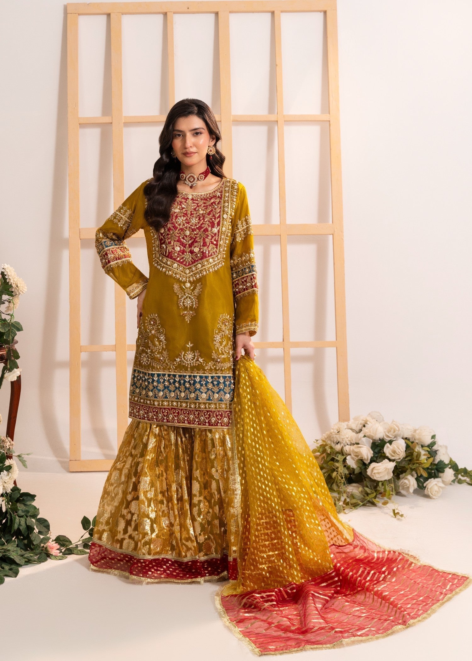 Avira Pret Janaan Women 3pcs