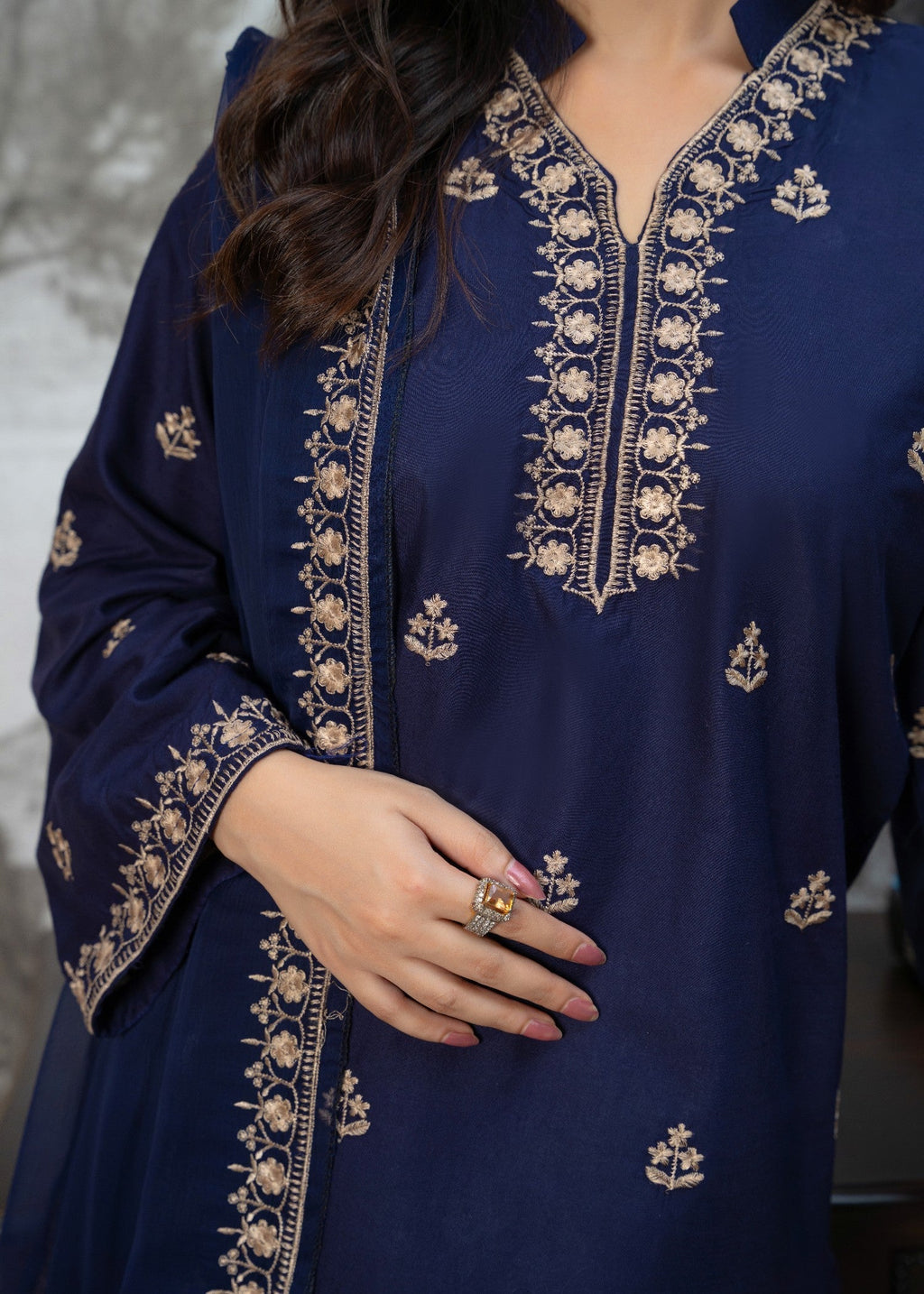 Fabric Garden Crowned Blue EMB Women 3pcs